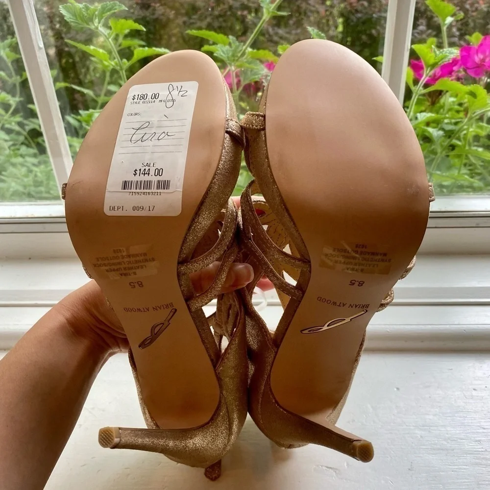 B Brian Atwood B-Tira Gold Heels NWT - Picture 7 of 9
